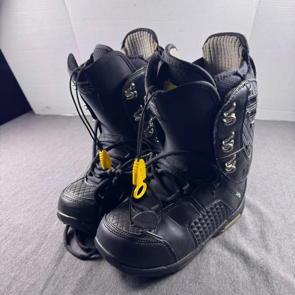 Burton Sapphire Snowboard Boots Womens 8 Black Studded Quilted Lace Up 25 JPN‎